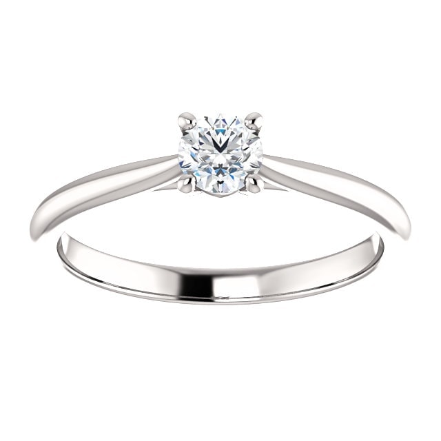 Bague de Fiançaille Solitaire en Diamants et Or Blanc 4 Griffes