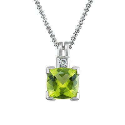 Pendentif en or blanc 14 Karats serti d'un Peridot taille coussin et d'un diamant rond Chaine or blanc 14 Karats